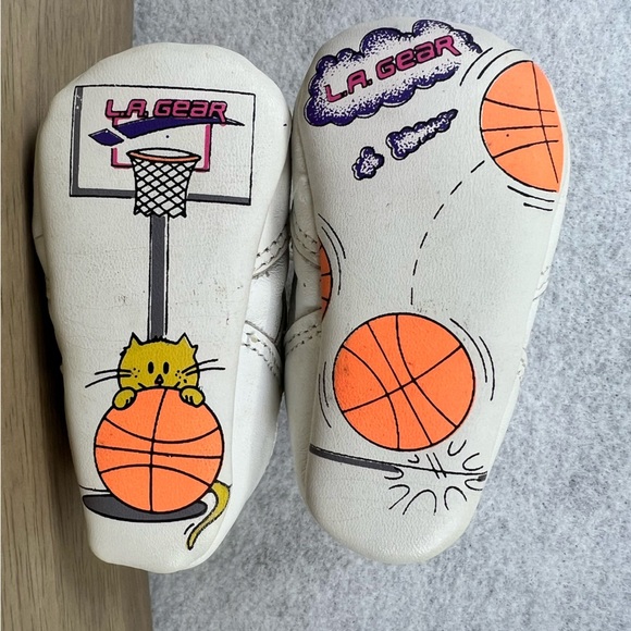 Vintage 90’s LA Gear White Silver Infant‎ Sneakers Size 1 Soft Bottom Crib Shoes - Picture 6 of 7